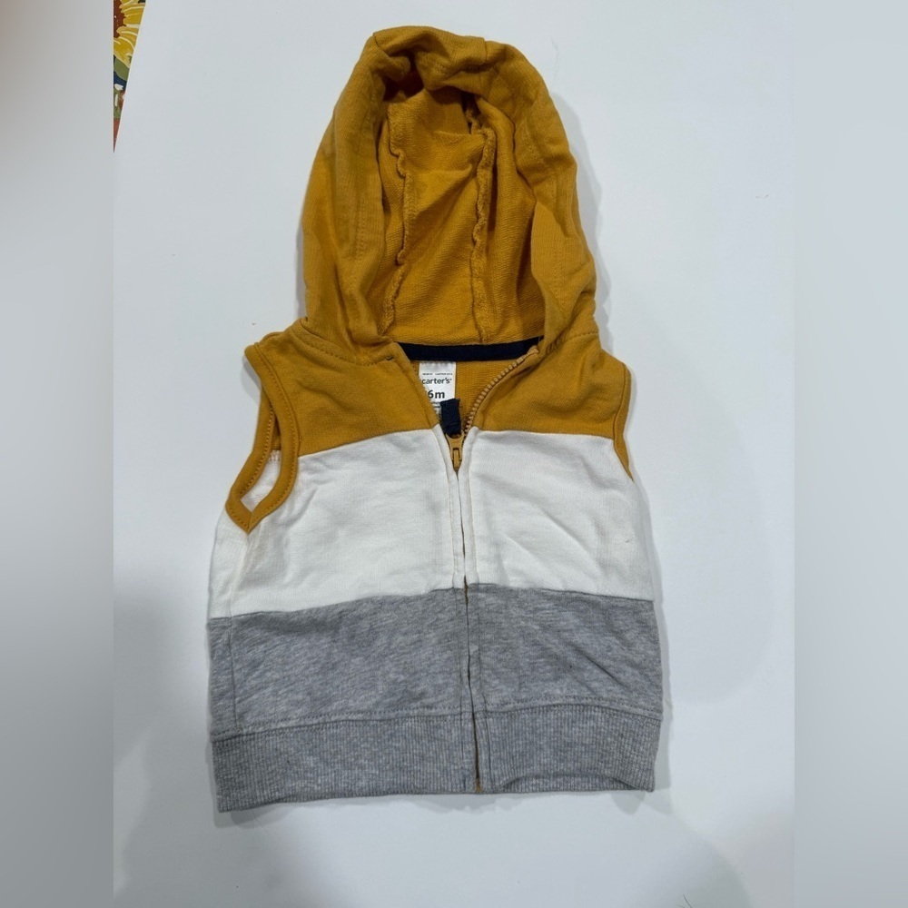 Carter’s 3-6 month boys lightweight sweatshirt hooded vest
